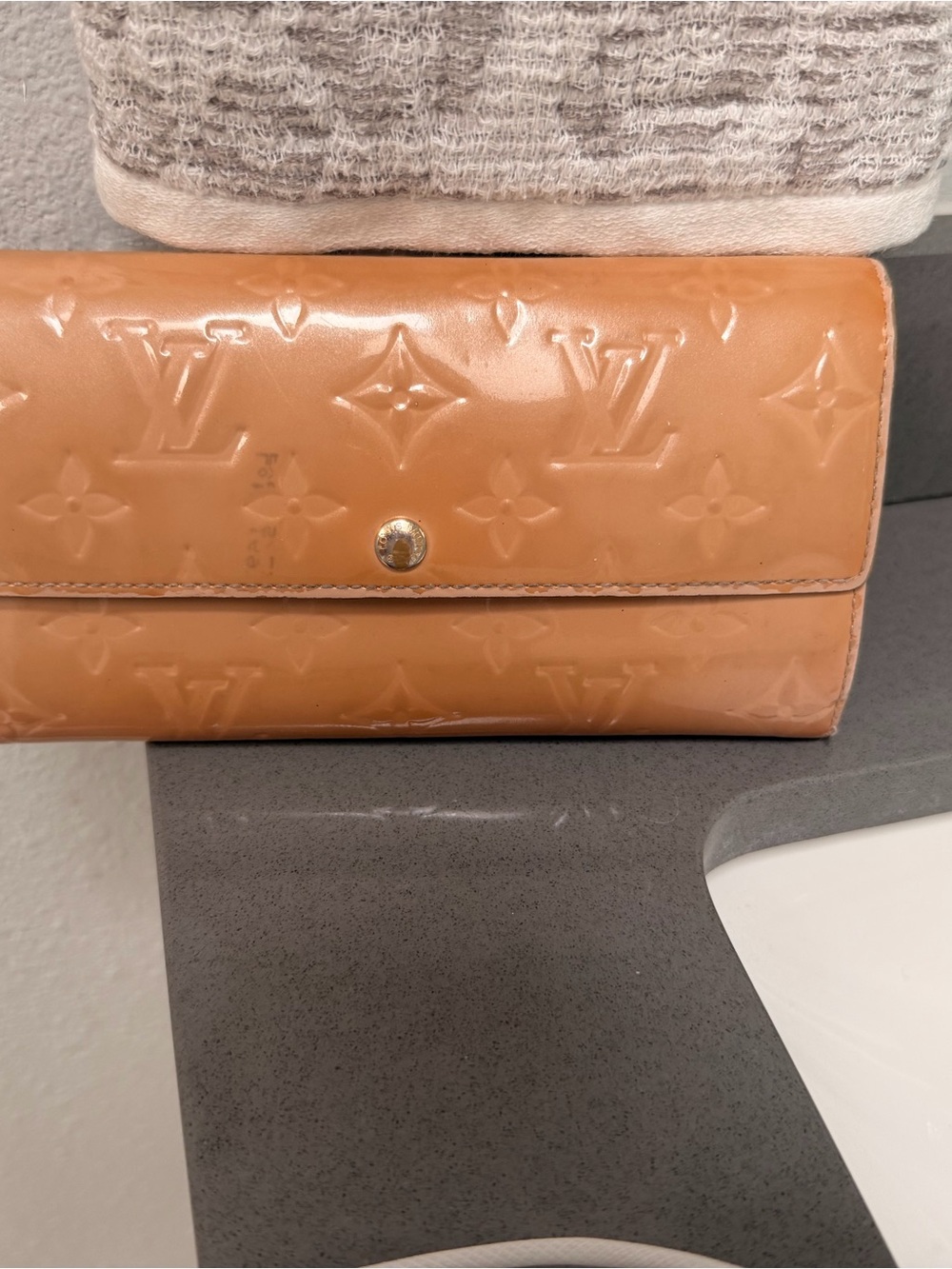 Louis Vuitton Vernis Caramel Embossed Monogram Clutch Wallet